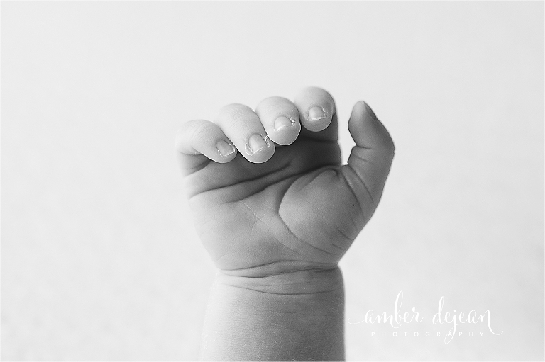 Caroline newborn portrait 